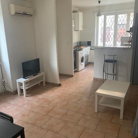 Nimes 2 Pieces Lumineux Apartment Exterior photo